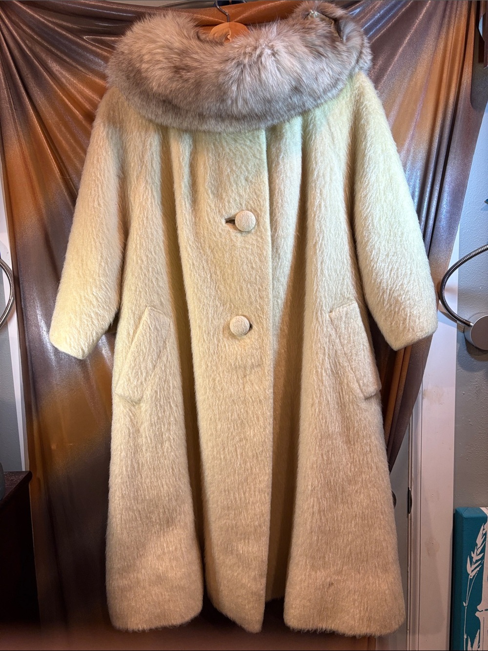 Vintage Lilli Ann Paris Cream Fur Collar Wool-Blend Coat - Women. Bag 62